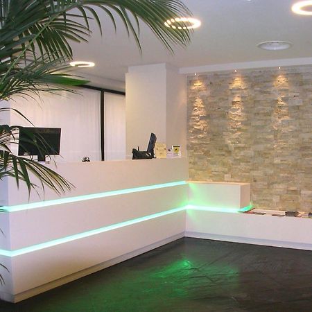 Ibis Styles Palermo Cristal Hotell Exteriör bild