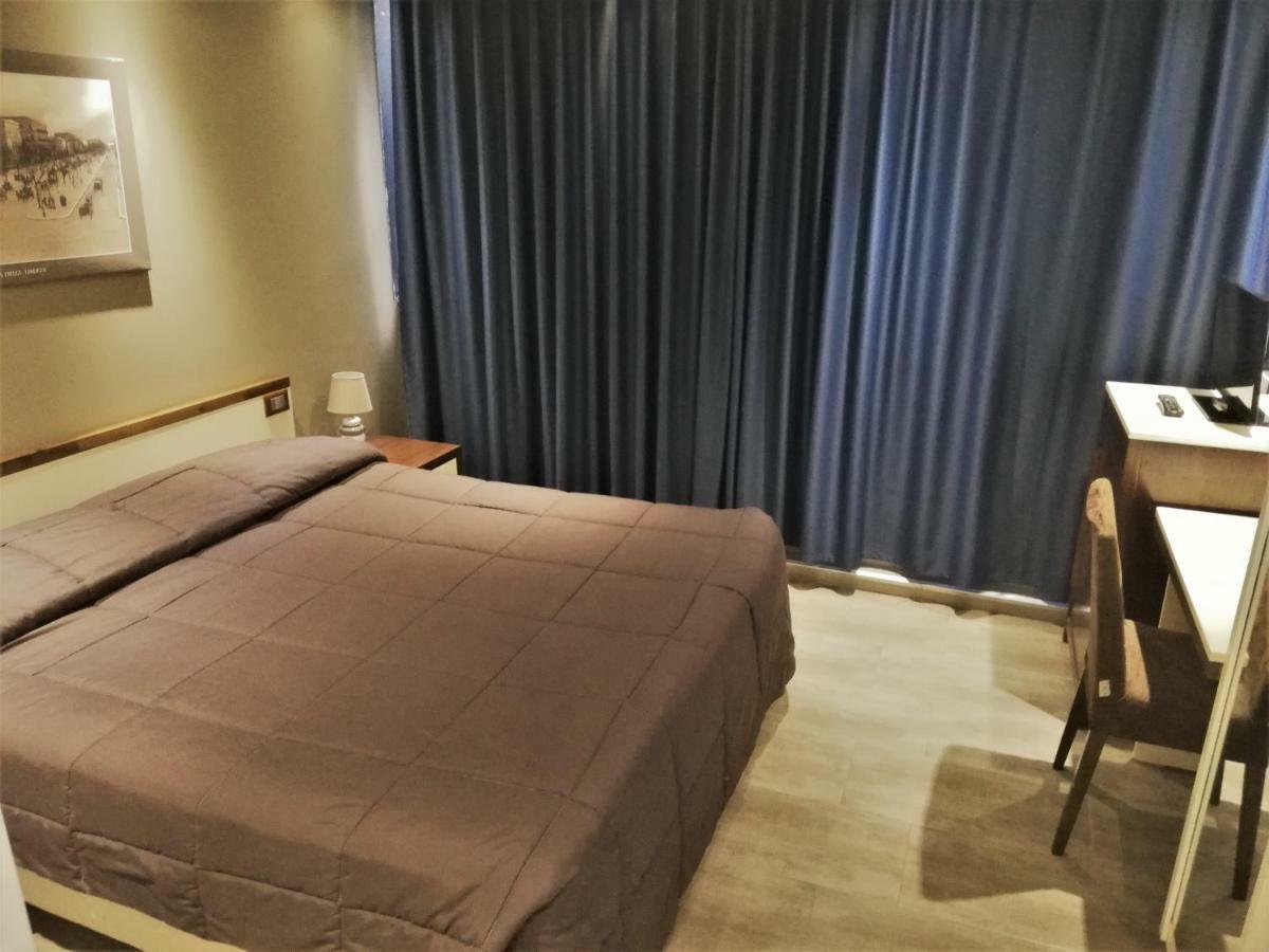 Ibis Styles Palermo Cristal Hotell Exteriör bild