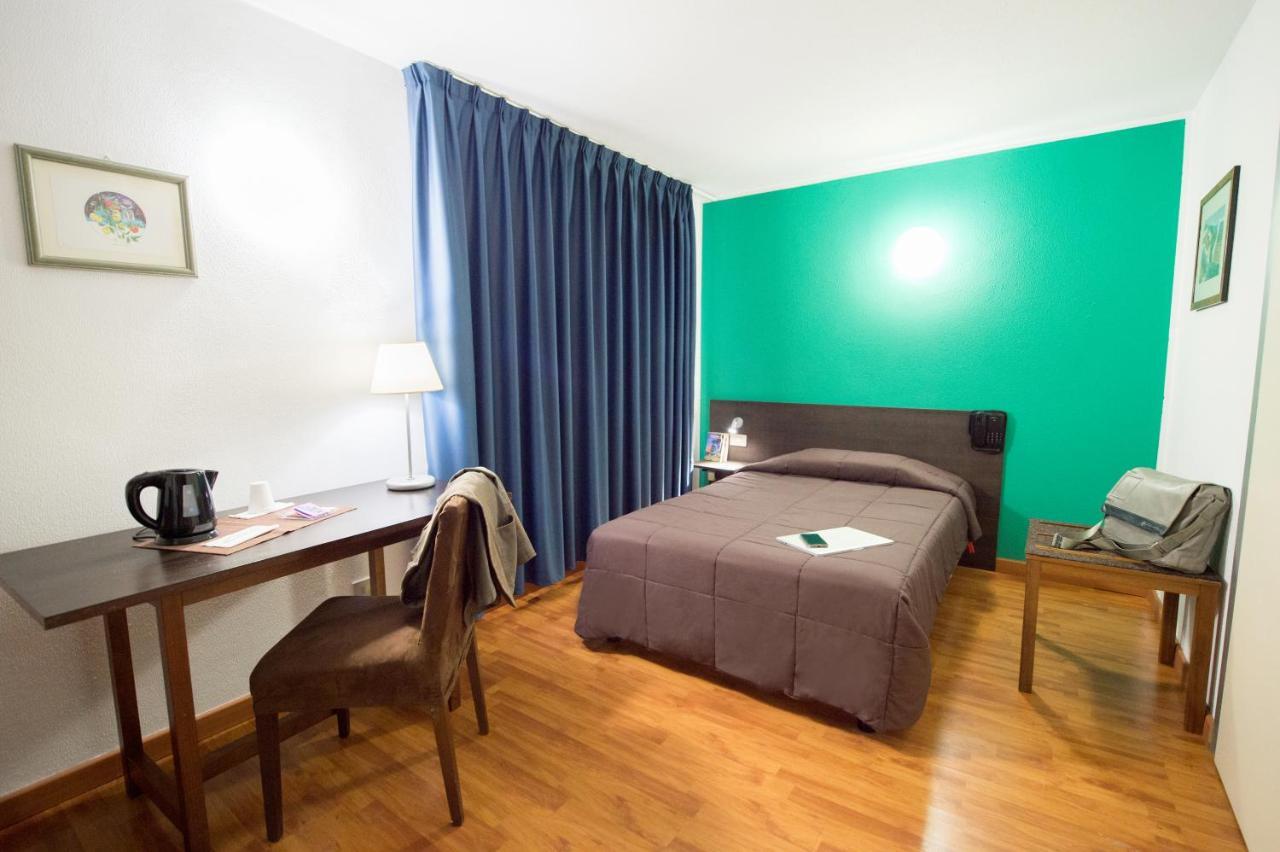 Ibis Styles Palermo Cristal Hotell Exteriör bild